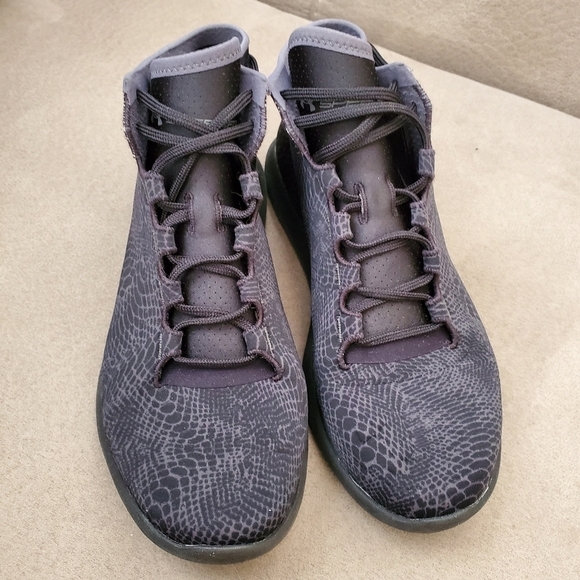 UNDER ARMOUR WOMEN SZ 6 BLACK SPEEDFORM STUDIOLUX MID 1255830-001 LACE UP SHOES - Picture 2 of 8